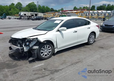 2013 Nissan Altima 2.5 S z USA, uszkodzony, nr VIN 1N4AL3AP9DC121953